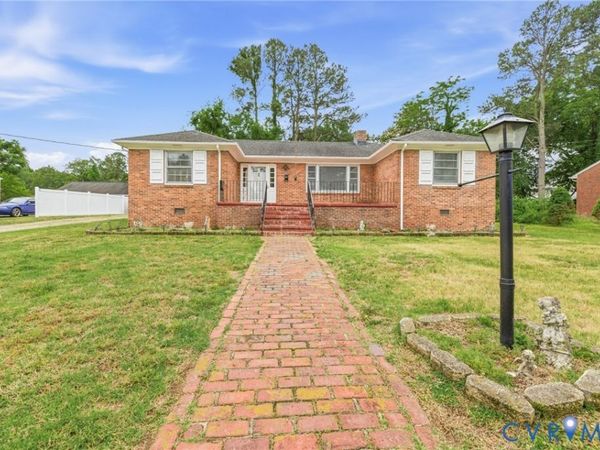 525 James Avenue , Colonial Heights, VA 23834