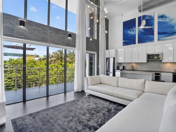 900 4th St , Unit 6, Miami Beach, FL 33139