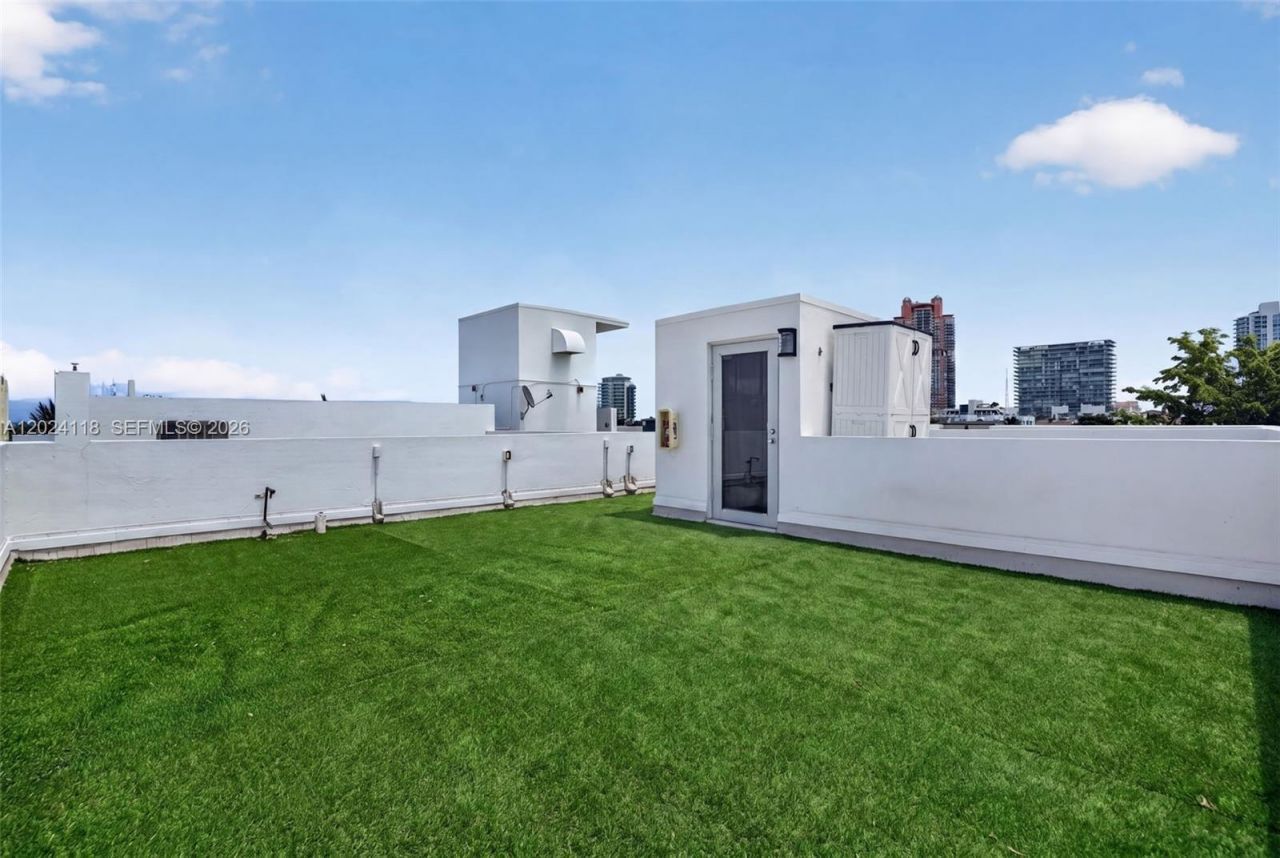 900 4th St , Unit 6, Miami Beach, FL 33139 Photo