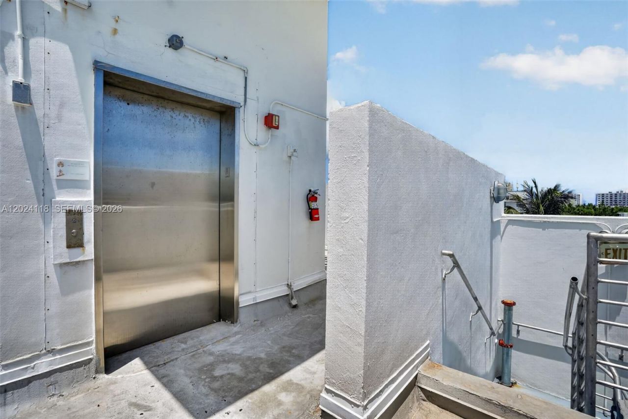 900 4th St , Unit 6, Miami Beach, FL 33139 Photo