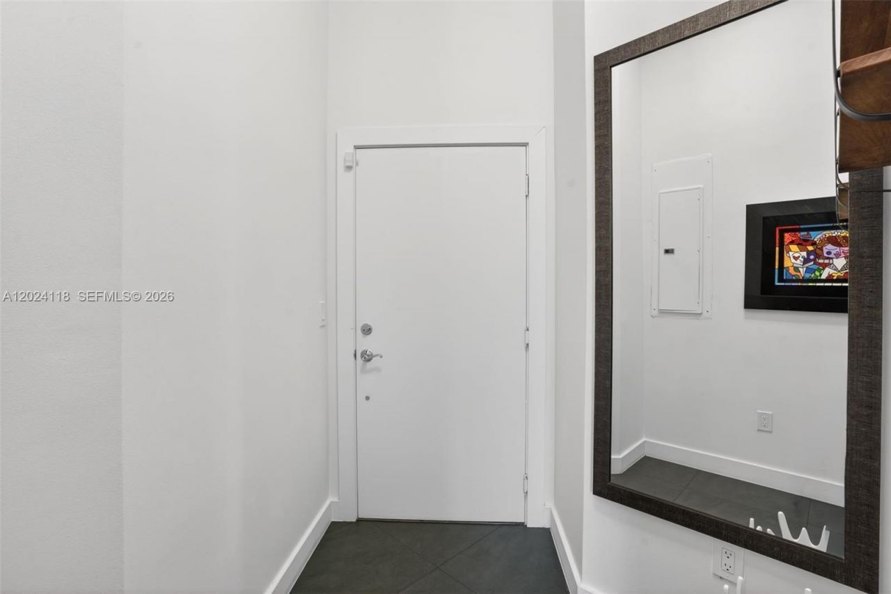 900 4th St , Unit 6, Miami Beach, FL 33139 Photo
