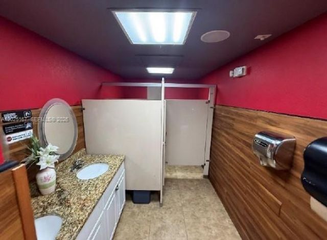 7507 N Armenia Ave , Tampa, FL 33604 Photo