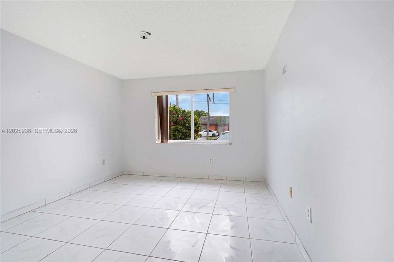 1201 SW 142nd Ave , Miami, FL 33184 Photo