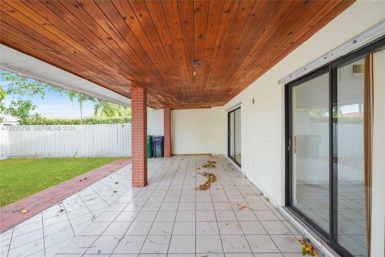 1201 SW 142nd Ave , Miami, FL 33184 Photo