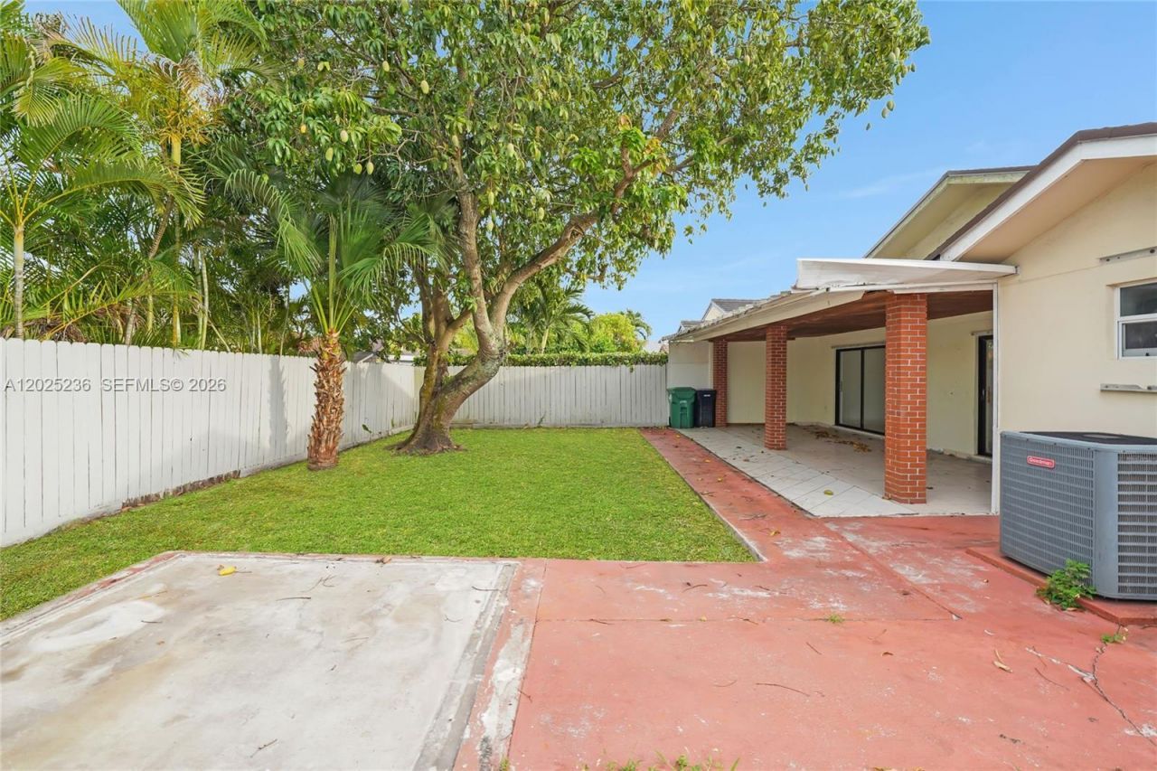 1201 SW 142nd Ave , Miami, FL 33184 Photo