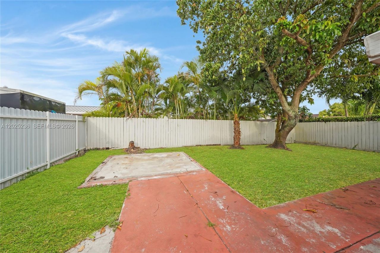 1201 SW 142nd Ave , Miami, FL 33184 Photo