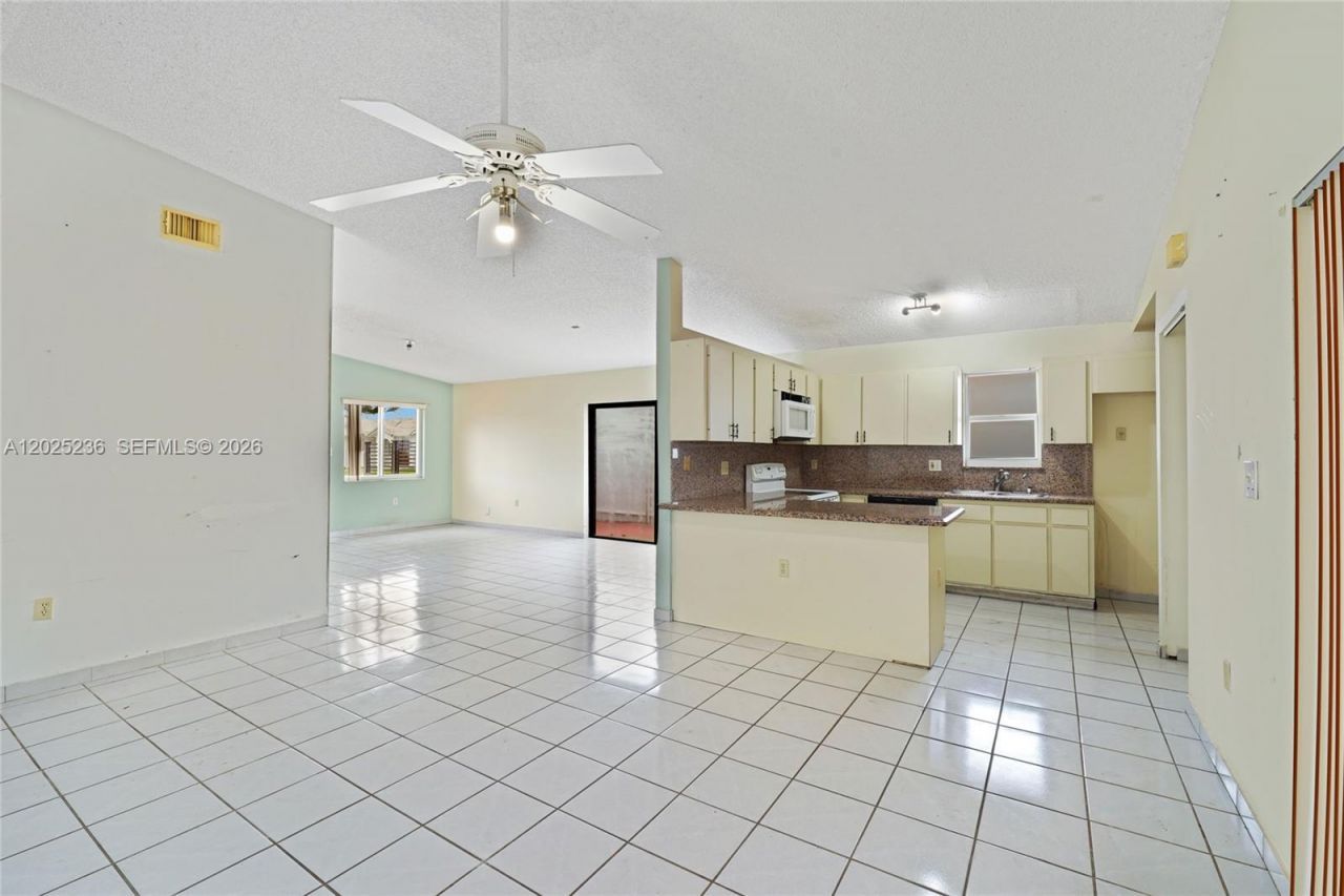 1201 SW 142nd Ave , Miami, FL 33184 Photo
