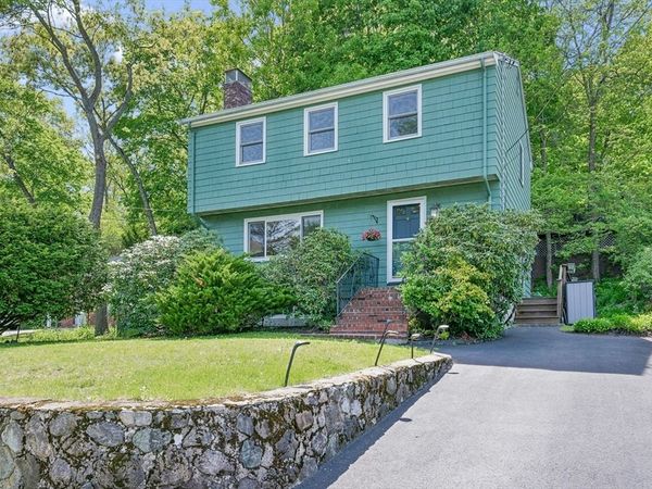 38 Albemarle Ave, Lexington, MA 02420