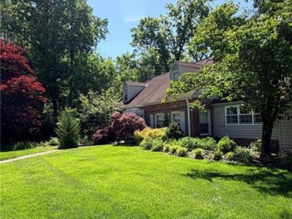 22 Oak Bend Court , St Louis, MO 63124