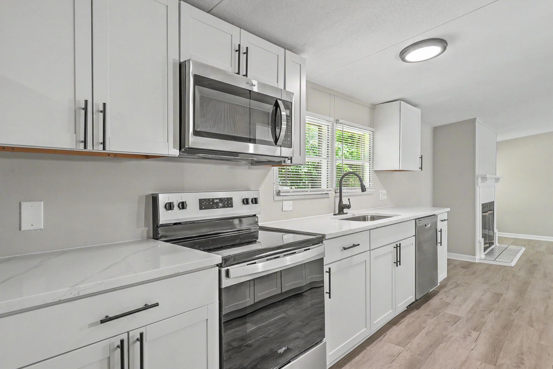 100 Carroll Lane Photo 11