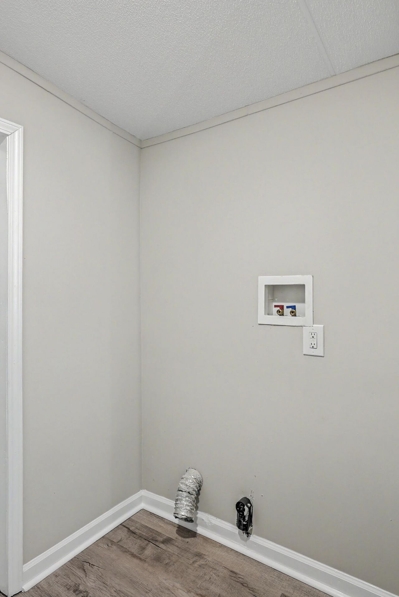 100 Carroll Lane Photo 12