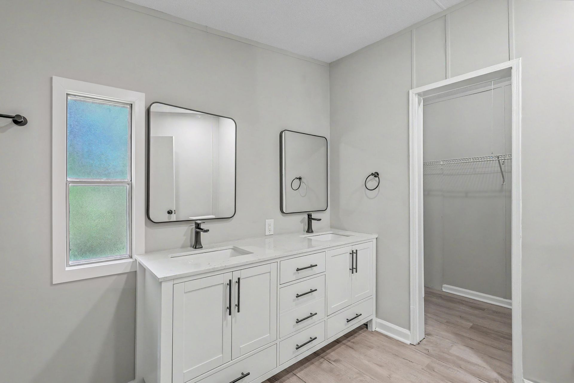 100 Carroll Lane Photo 15