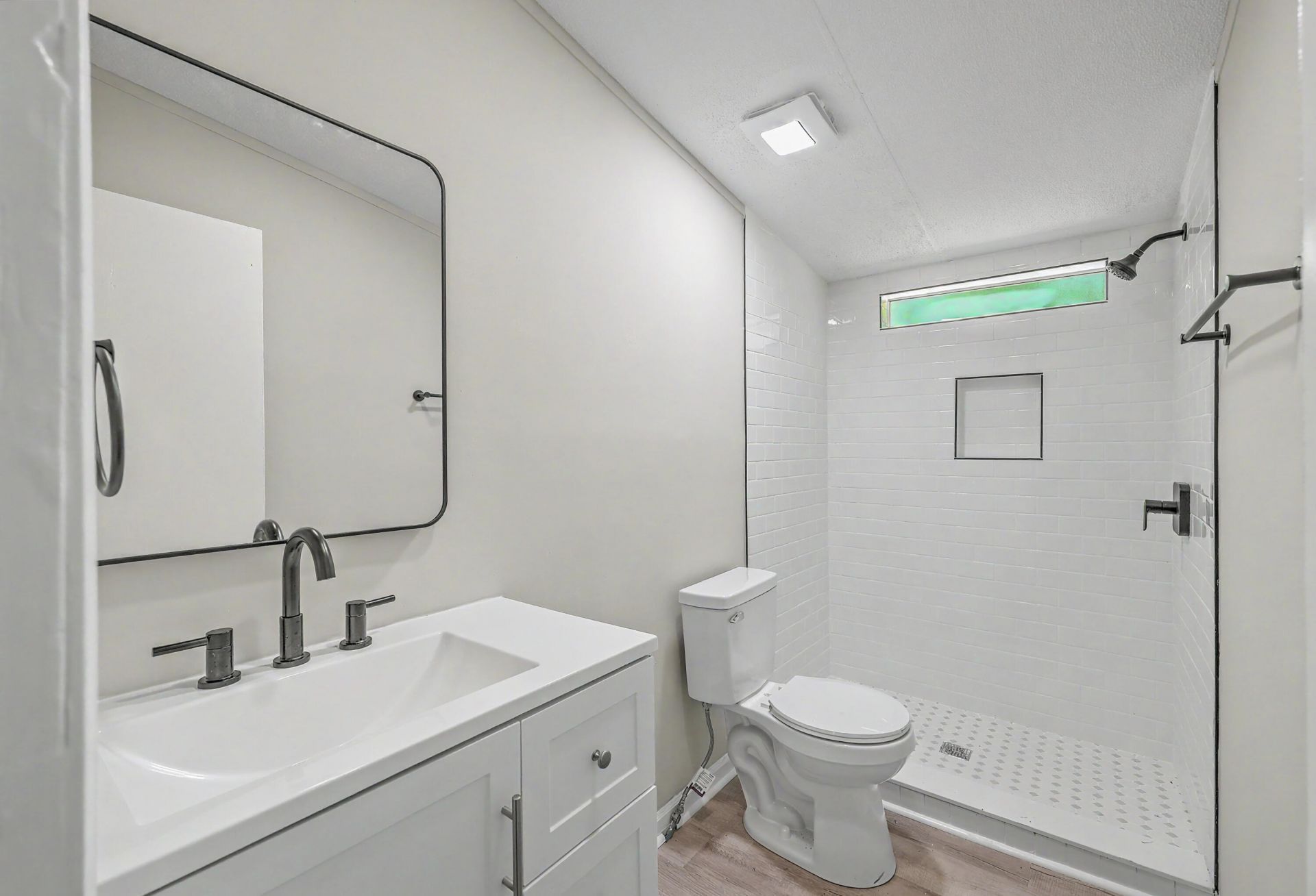 100 Carroll Lane Photo 18