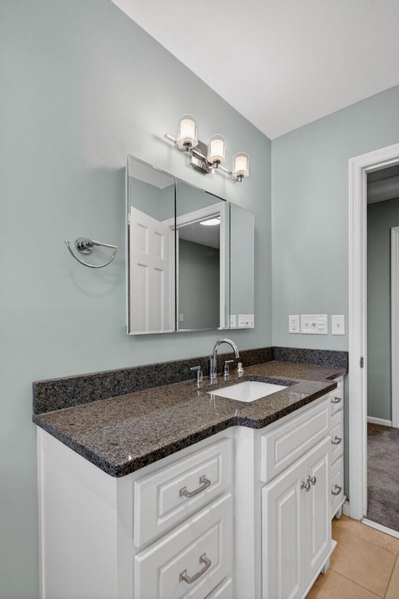 104 Laurens Court Photo 32