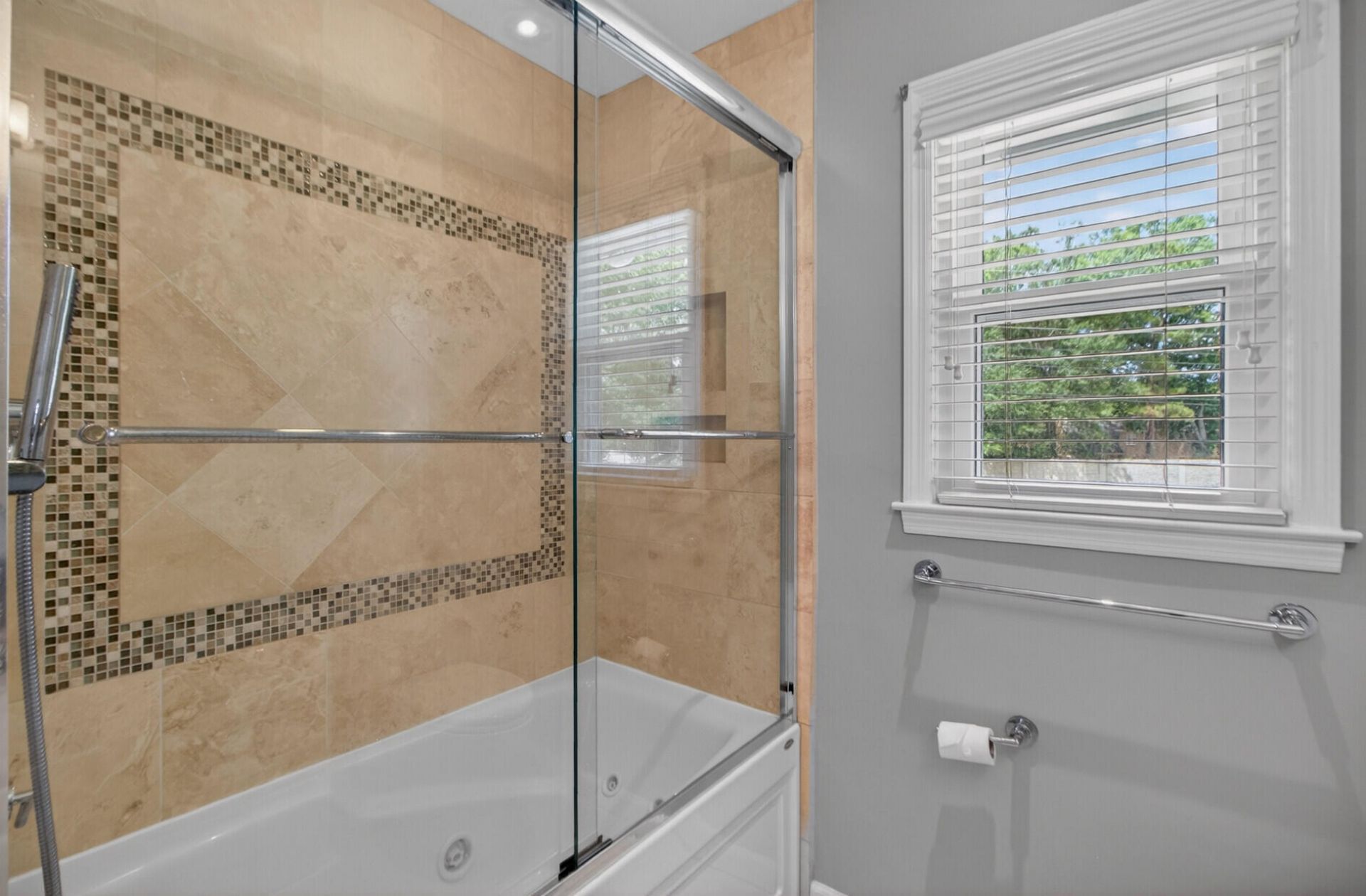 104 Laurens Court Photo 33