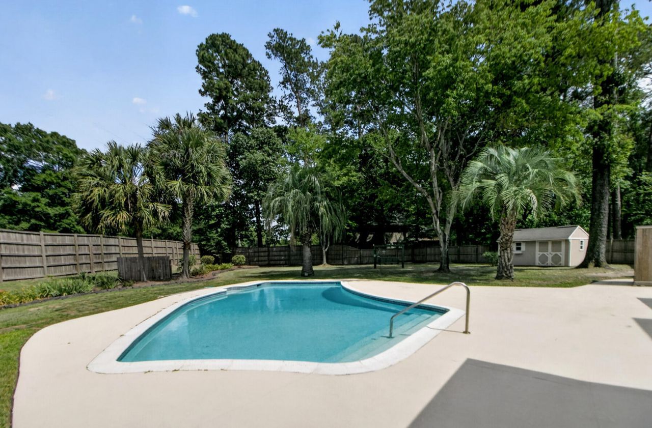 104 Laurens Court Photo 36
