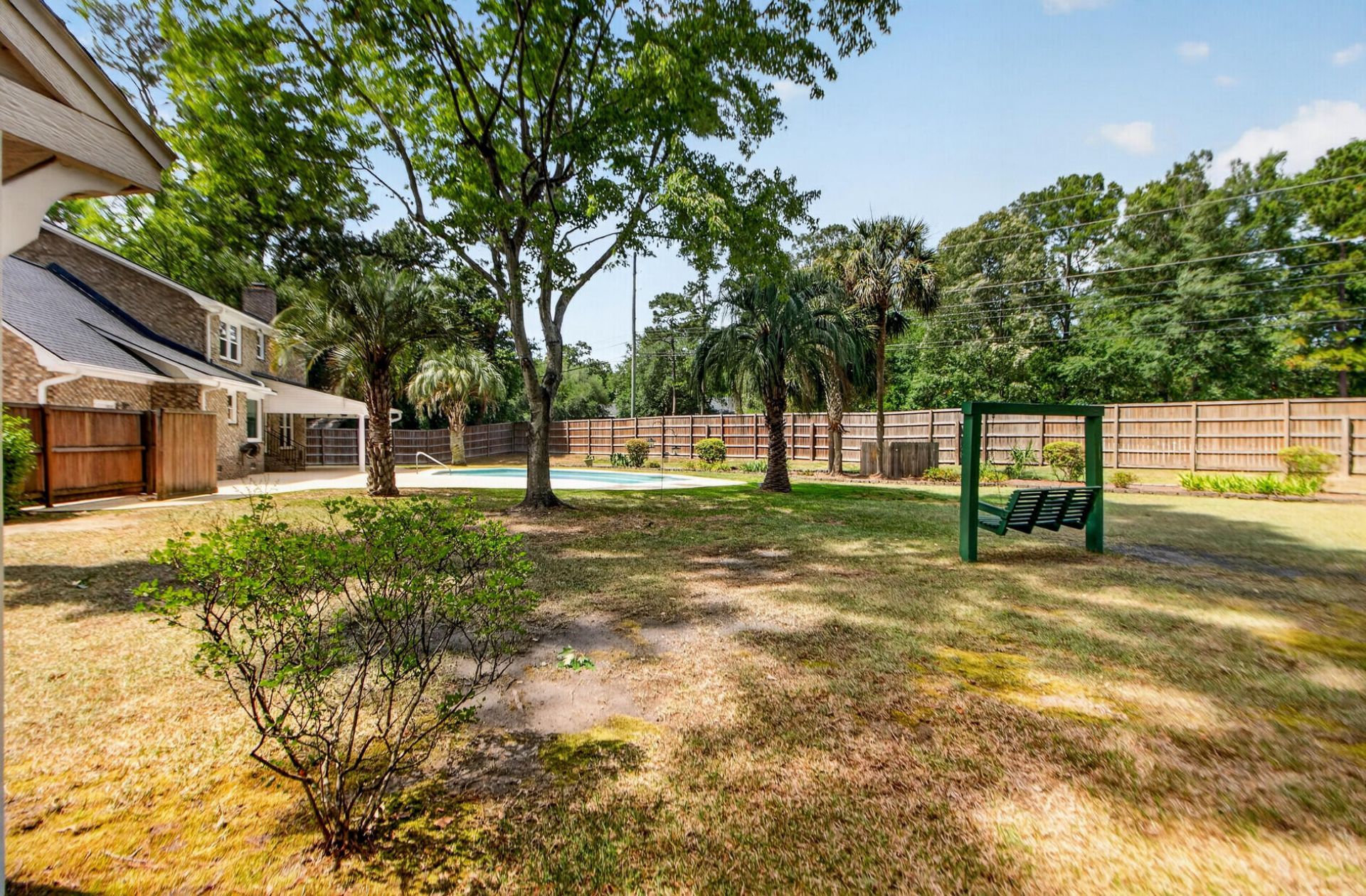 104 Laurens Court Photo 39