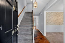 104 Laurens Court photo 4
