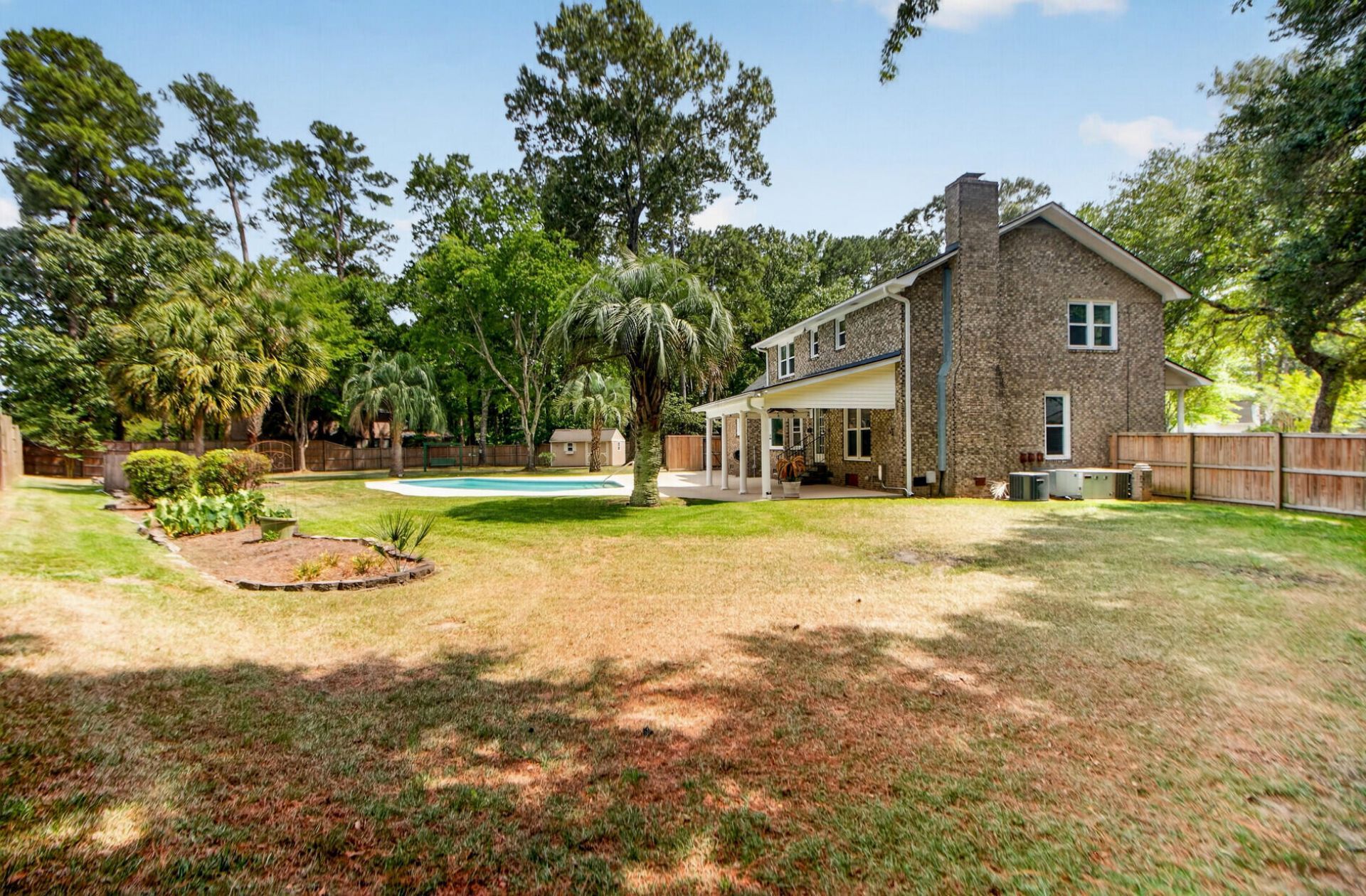 104 Laurens Court Photo 41