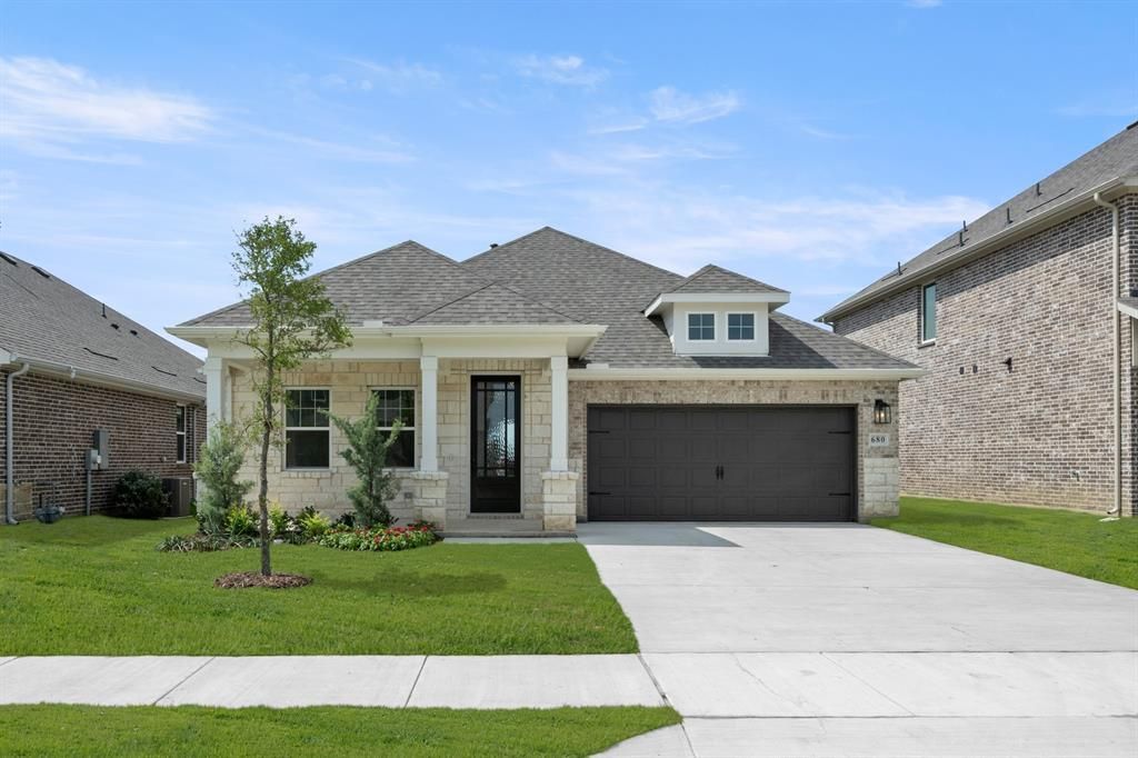 680 Tyronza Drive, Justin, TX 76247 Main Photo