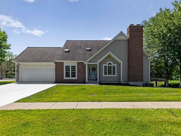 2501 W 137th Place, Leawood, KS 66224