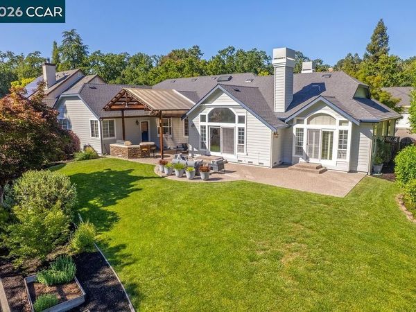 3 Meadowbrook Ln, Danville, CA 94526