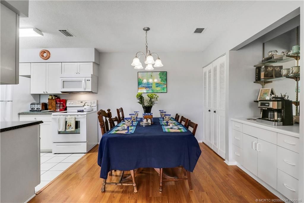 3937 NW Cinnamon Tree Circle, Jensen Beach, FL 34957 Photo