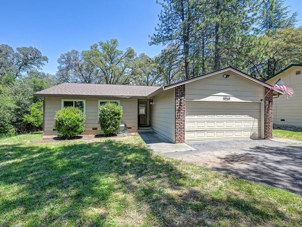14069 Torrey Pines Dr, Auburn, CA 95602