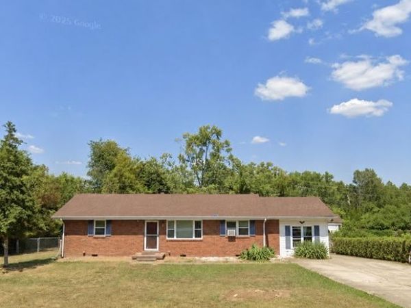 19 Gino Dr , Clarksville, TN 37042