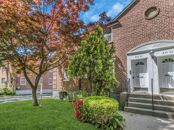 253-01 61st Avenue , Unit UPPER, Little Neck, NY 11362