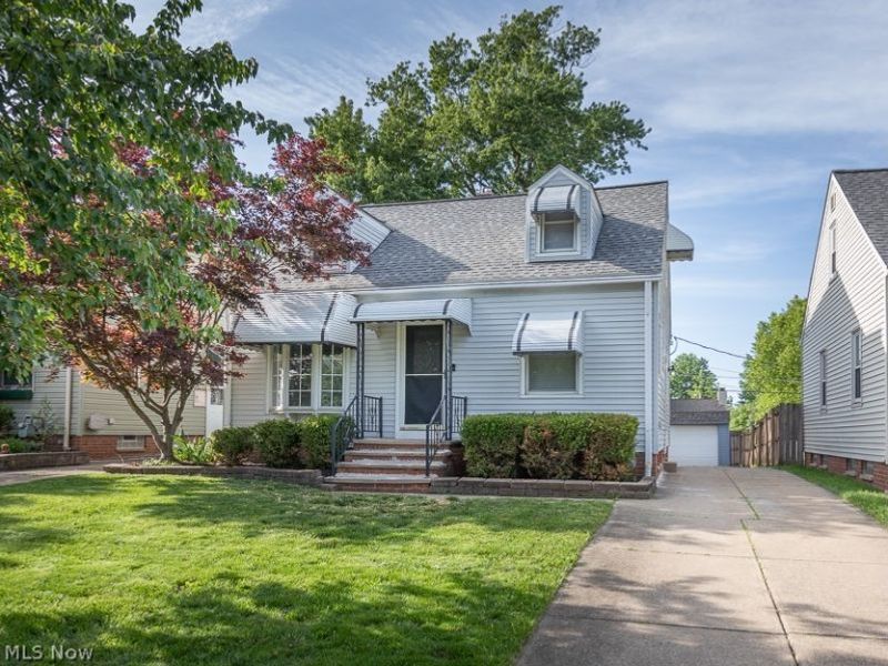 8324 Chesterfield Avenue, Parma, OH 44129 Photo 1
