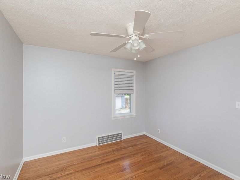 8324 Chesterfield Avenue, Parma, OH 44129 Photo 11