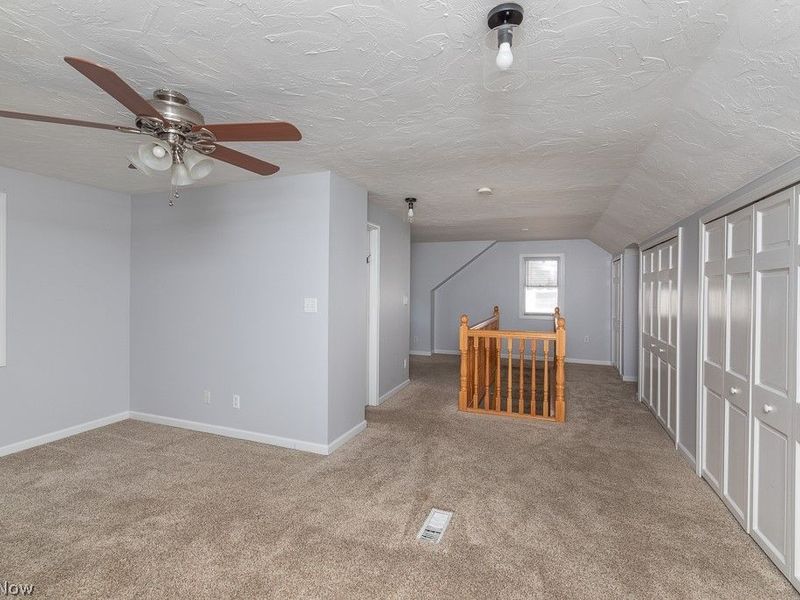 8324 Chesterfield Avenue, Parma, OH 44129 Photo 15
