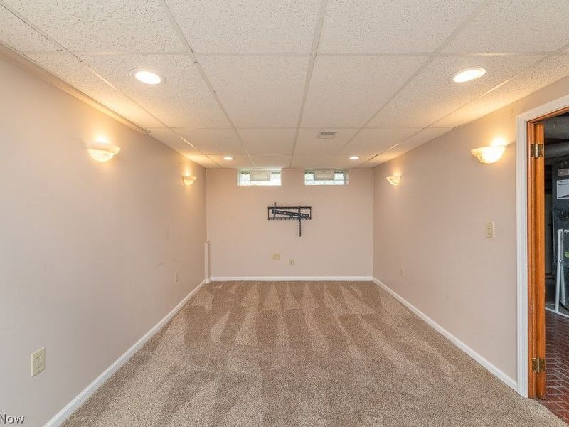 8324 Chesterfield Avenue, Parma, OH 44129 Photo 19