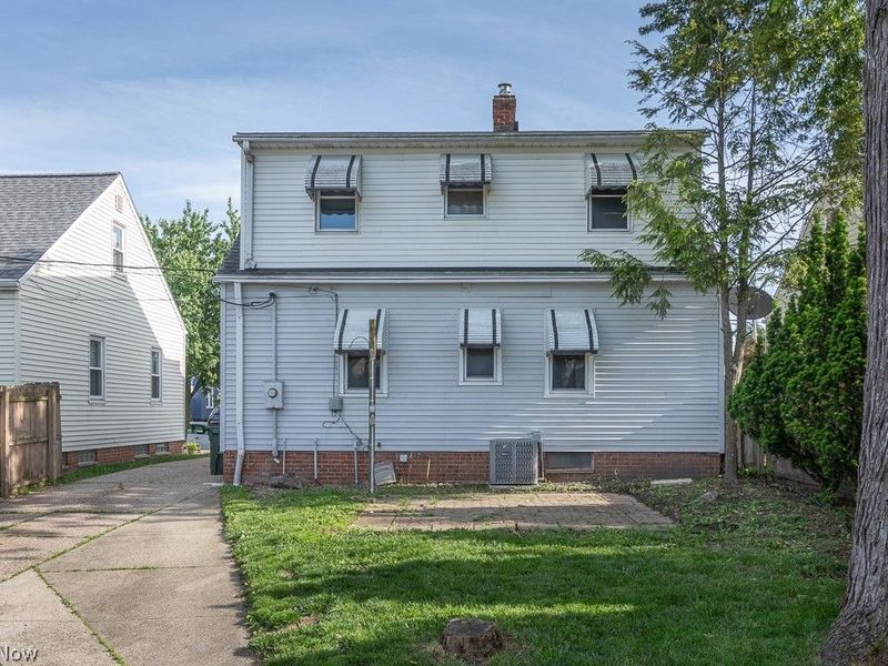 8324 Chesterfield Avenue, Parma, OH 44129 Photo 25