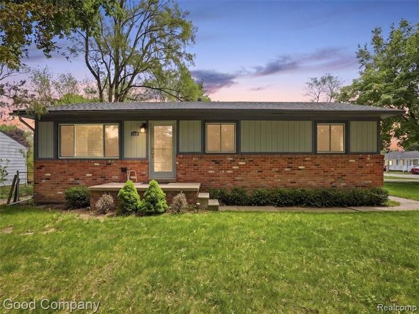 2793 Weaverton Road, Rochester Hills, MI 48307