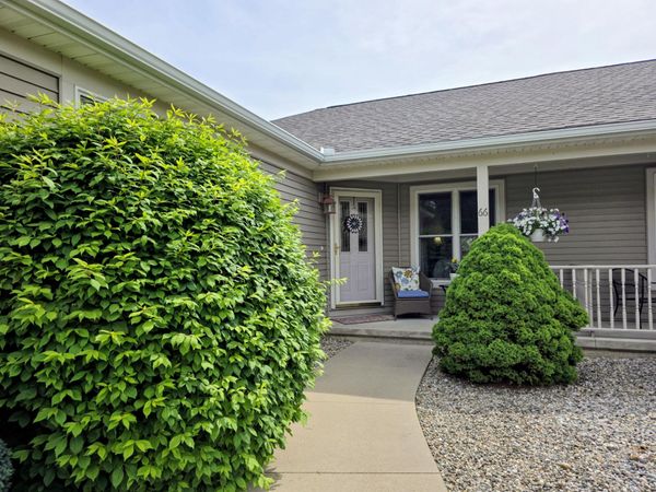 66 Oakwood Drive, Unit 22, Coldwater, MI 49036