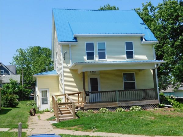 403 Walnut St, Tipton, IA 52772