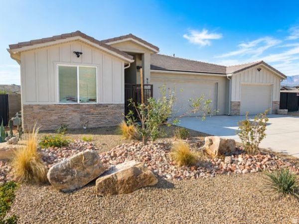 951 N MAIN ST , La Verkin, UT 84745