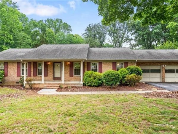 3911 Williams Dairy Road , Greensboro, NC 27406
