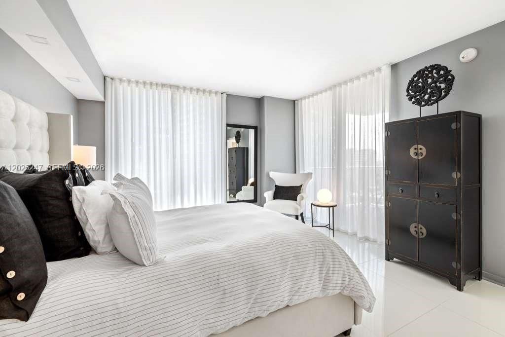 31 SE 6th St, Unit 2101, Miami, FL 33131 Photo
