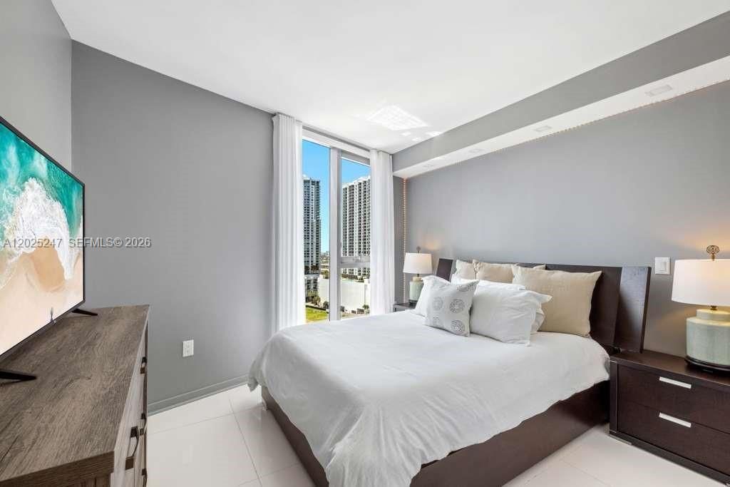 31 SE 6th St, Unit 2101, Miami, FL 33131 Photo