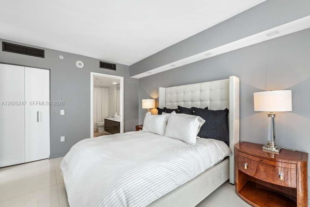 31 SE 6th St, Unit 2101, Miami, FL 33131 Photo