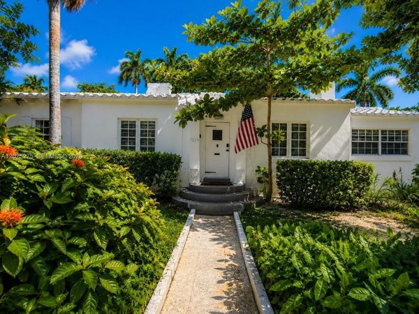 1329 Tyler St , Hollywood, FL 33019