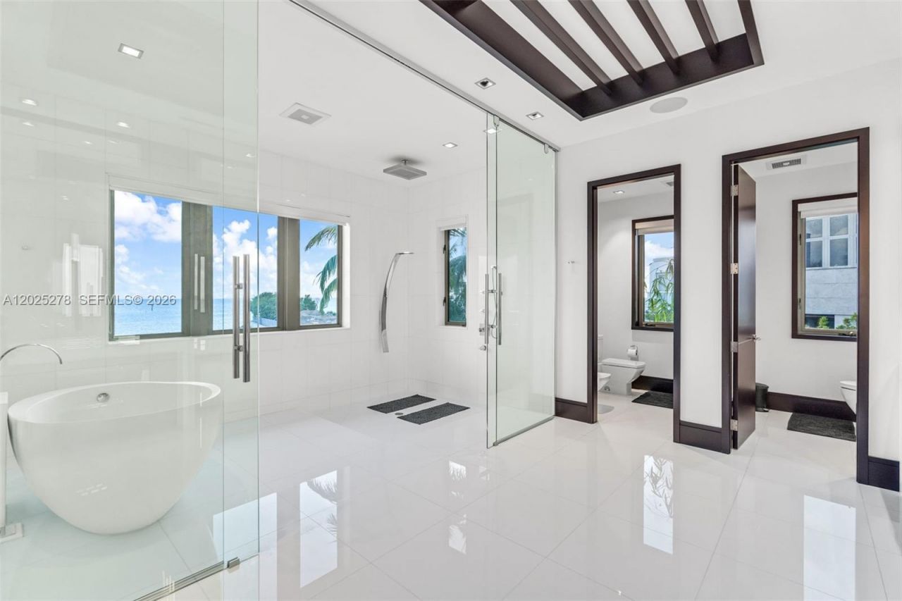760 S Mashta Dr , Key Biscayne, FL 33149 Photo