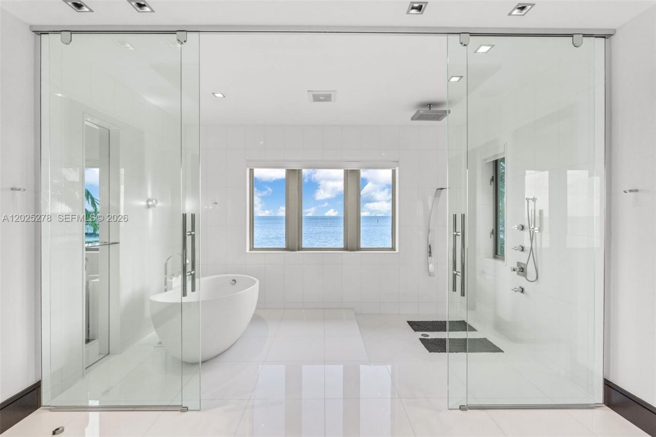 760 S Mashta Dr , Key Biscayne, FL 33149 Photo