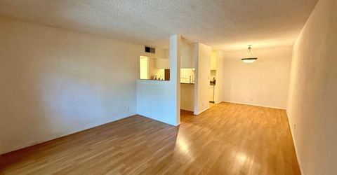 2955 Lakeside Drive, Unit 120, Reno, NV 89509 Photo