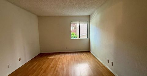 2955 Lakeside Drive, Unit 120, Reno, NV 89509 Photo