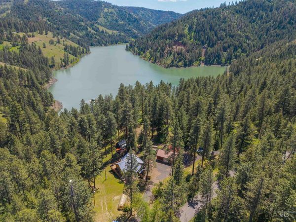 39733 Waha Lake Rd, Lewiston, ID 83501
