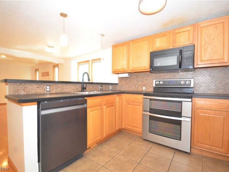 578 Perry Road, Tallmadge, OH 44278 Photo 17